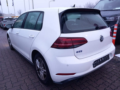 Volkswagen Golf VII 1.4 TSI 204 DSG GTE LED Nav PDC SHZ 16Z 156577606 3