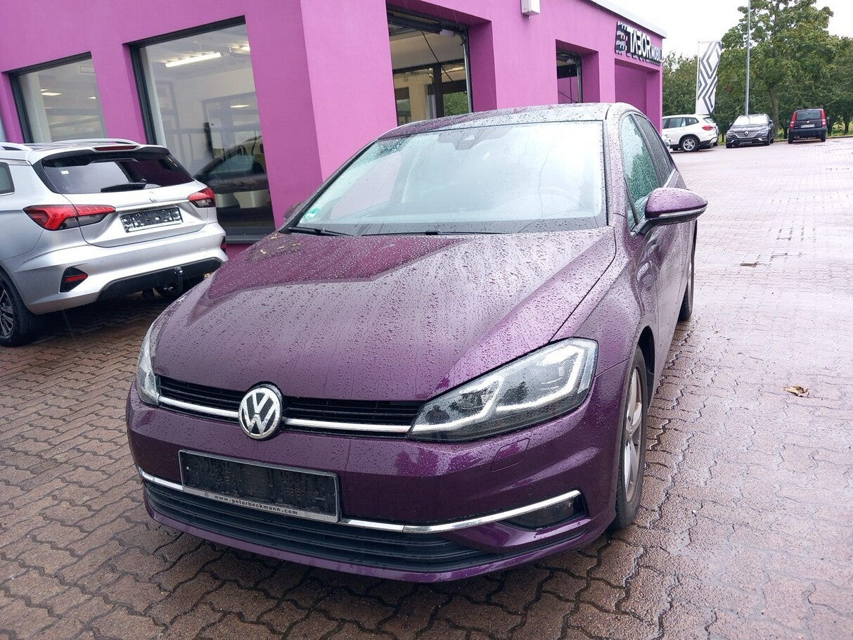 Volkswagen Golf VII 1.5 TSI 150 Highline Pano AHK ACC Nav 140303442 1