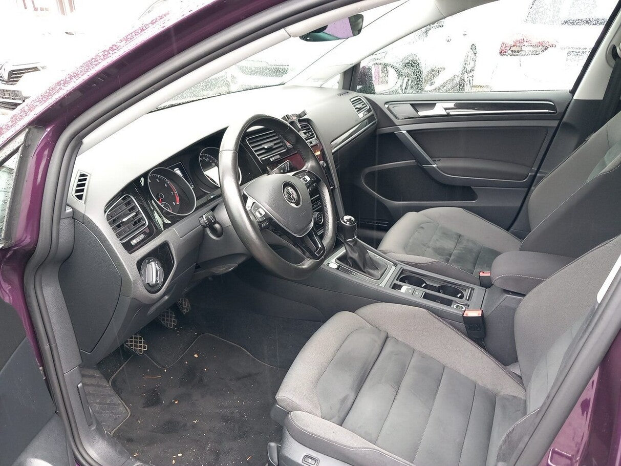 Volkswagen Golf VII 1.5 TSI 150 Highline Pano AHK ACC Nav 140303442 4