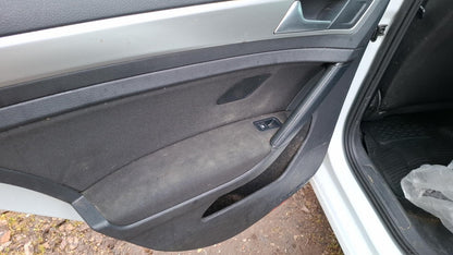 Volkswagen Golf VII 1.0 TSI Klima Comp.Colour MFL 152854782 12