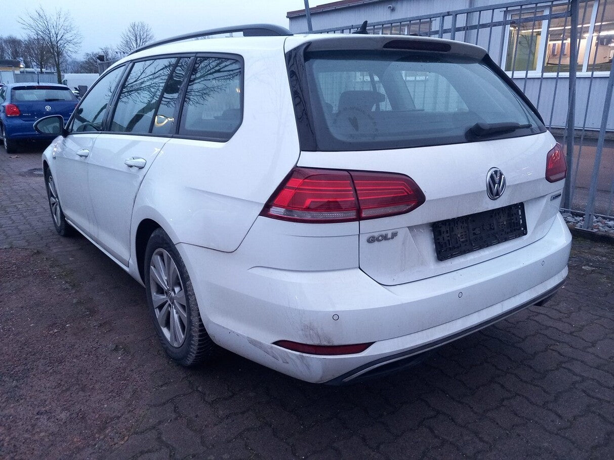 Volkswagen Golf VII 1.5 TSI 130 Comfortline LED Nav ACC PDC 156647999 3