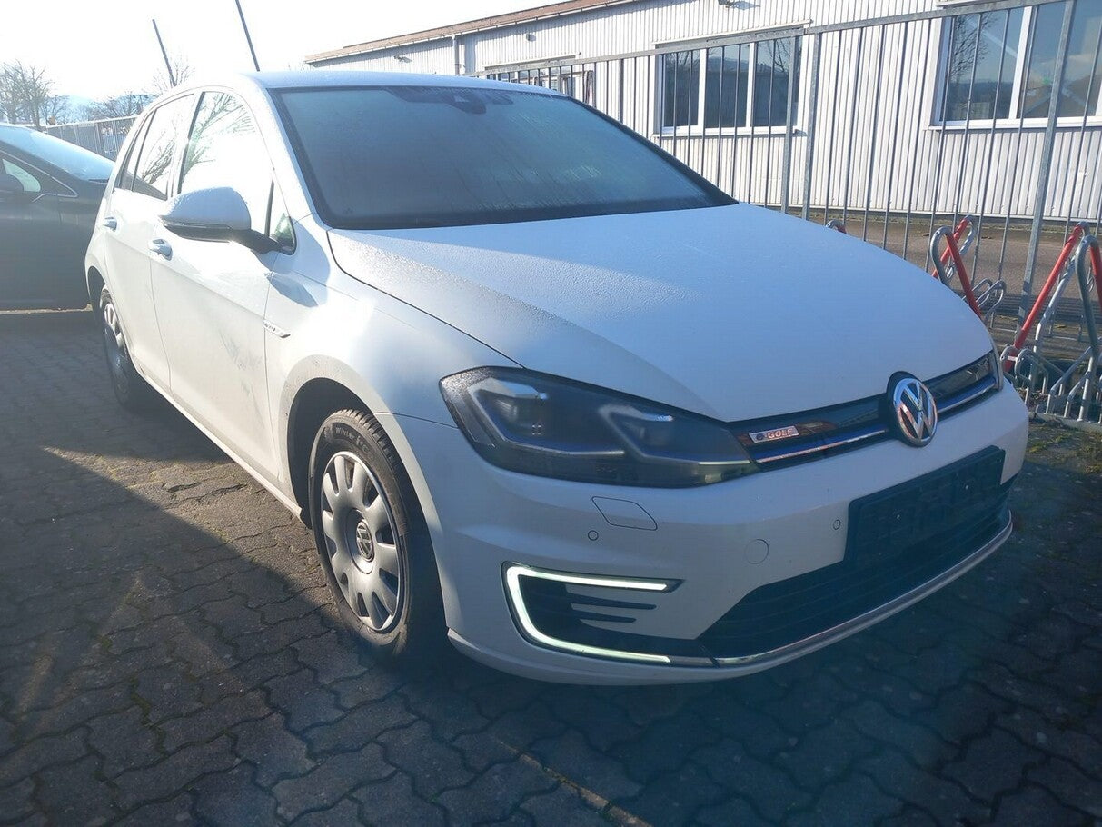 Volkswagen Golf VII e-Golf LED Nav PDC ACC SHZ AppCo LM16Z 163915938 1