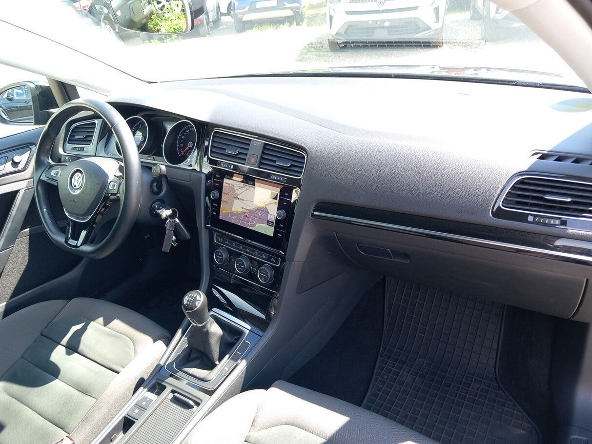 Volkswagen Golf VII 1.5 TSI 130 Highline LED Nav PDC ACC 122613209 6