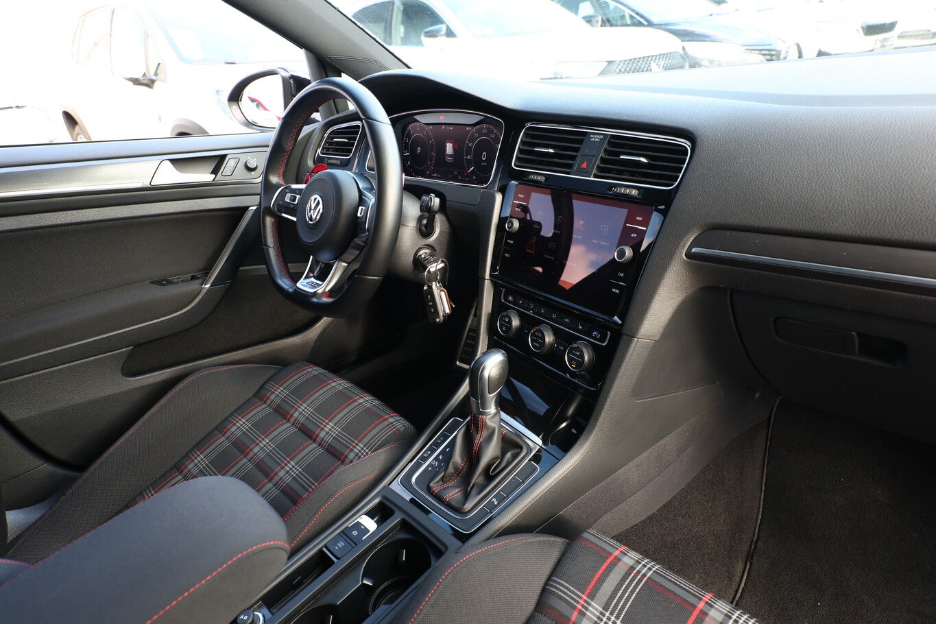 Volkswagen Golf VII 2.0 TSI 245 DSG GTI Performance Nav ACC 109611461 8
