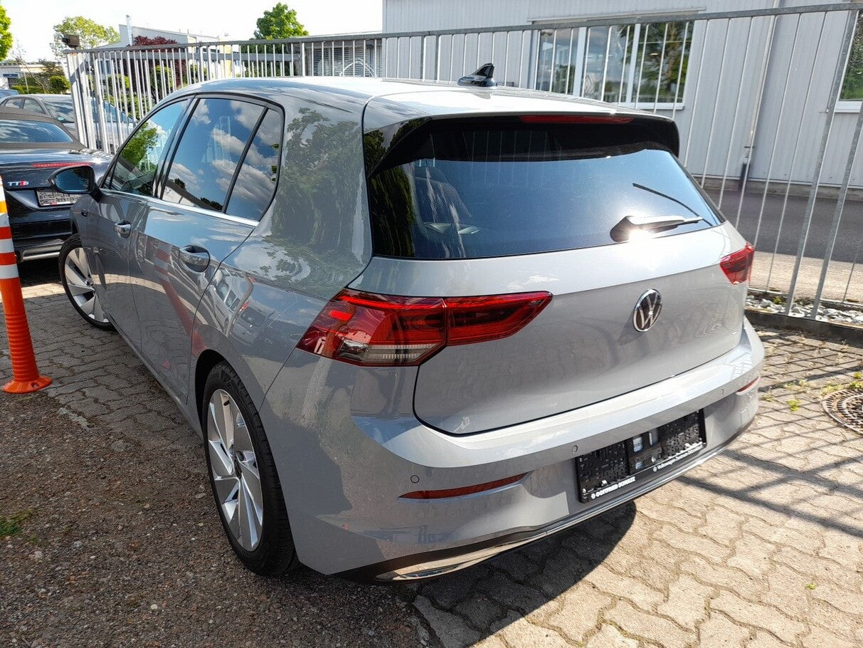 Volkswagen Golf VIII 1.5 eTSI 150 DSG Style LED Nav PDC SHZ 122037470 3