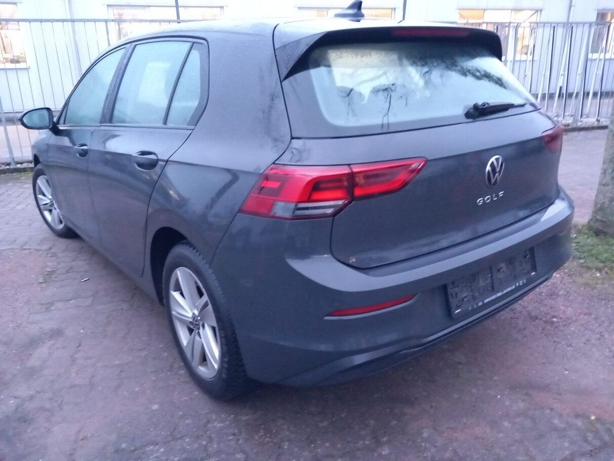 Volkswagen Golf VIII 1.5 TSI 130 Life LED PDC Nav AppCo ACC 162000573 3