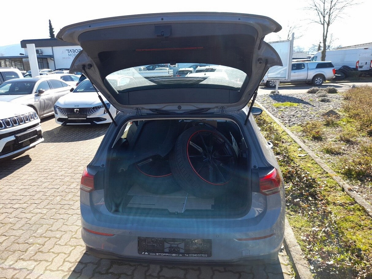 Volkswagen Golf VIII 2.0 TDI 115 Life Nav StandH SHZ DCC  119158942 4