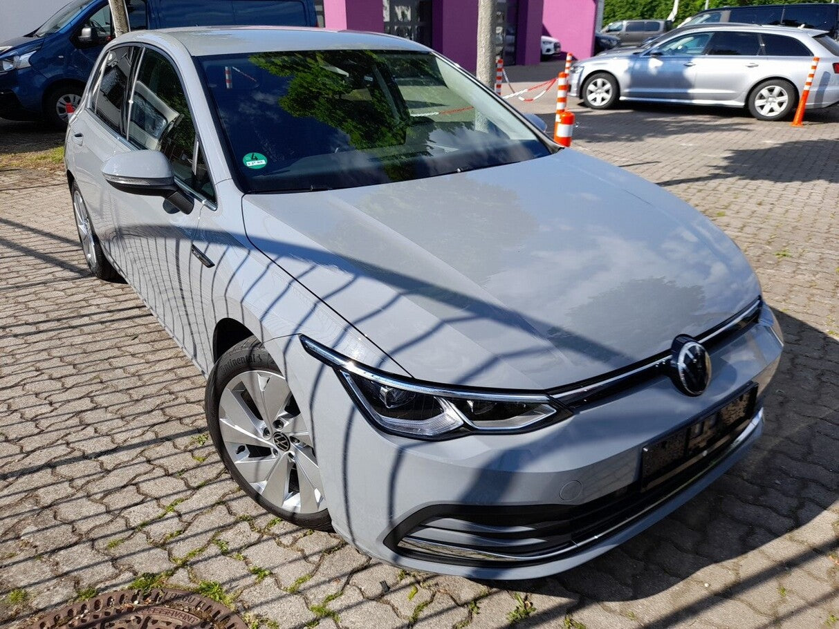 Volkswagen Golf VIII 1.5 eTSI 150 DSG Style LED Nav PDC SHZ 122037470 1