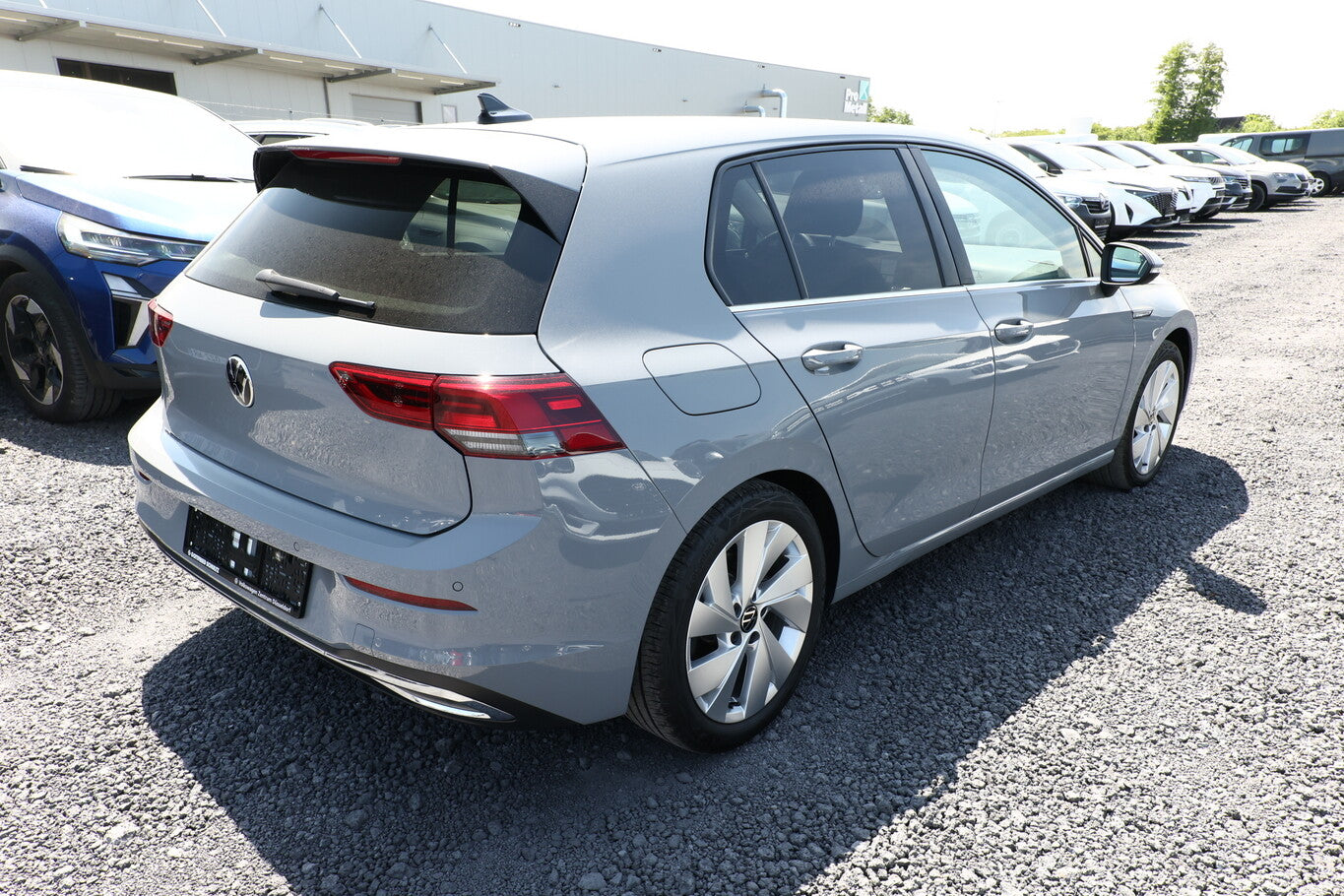 Volkswagen Golf VIII 1.5 eTSI 150 DSG Style LED Nav PDC SHZ 122037470 2