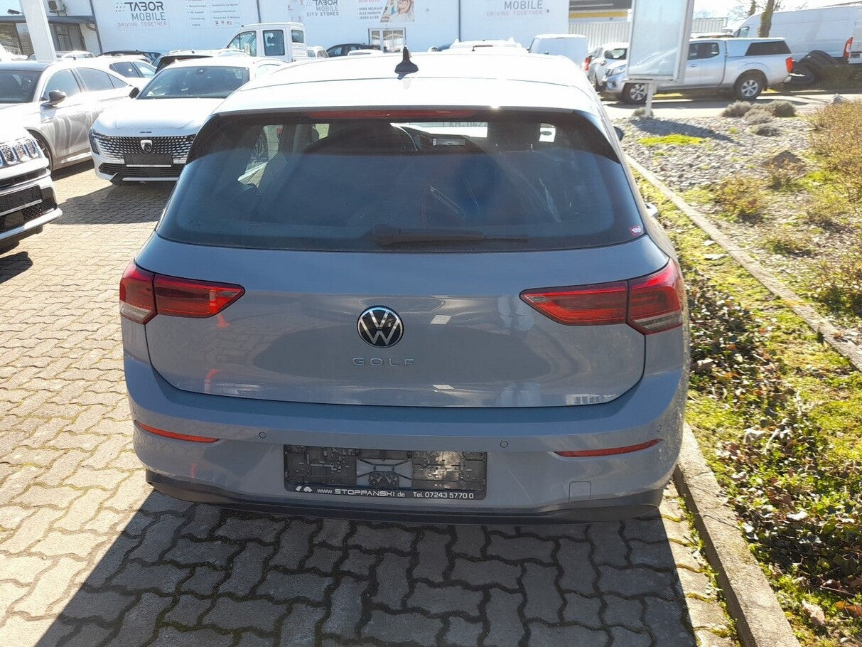 Volkswagen Golf VIII 2.0 TDI 115 Life Nav StandH SHZ DCC  119158942 3