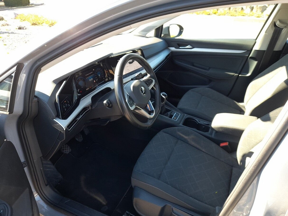 Volkswagen Golf VIII 2.0 TDI 115 Life Nav StandH SHZ DCC  119158942 6