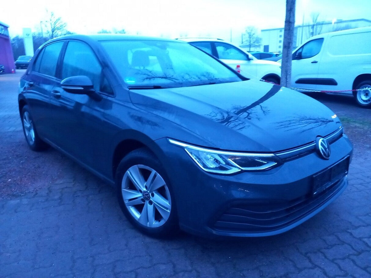 Volkswagen Golf VIII 1.5 TSI 130 Life LED PDC Nav AppCo ACC 162000573 1