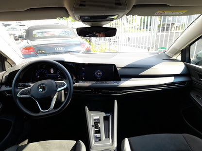 Volkswagen Golf VIII 1.5 eTSI 150 DSG Style LED Nav PDC SHZ 122037470 4