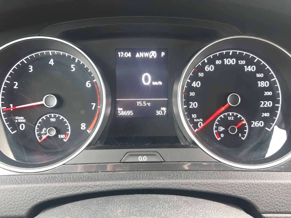 Volkswagen Golf VII 1.5 TSI DSG CL Navi SHZ ACC Climatr PDC 97983836 5