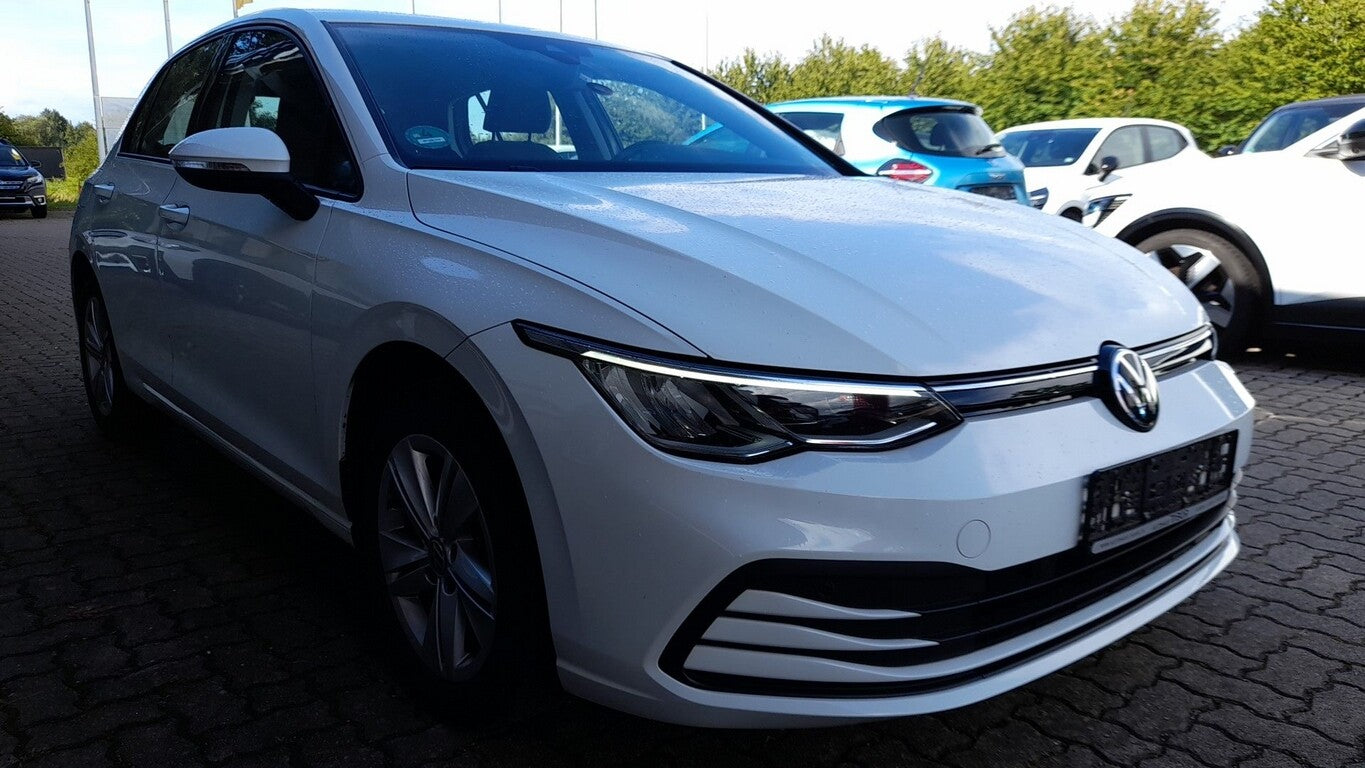 Volkswagen Golf VIII 1.5 TSI 150 Life LED SHZ AppCo DigCo. 113970005 1