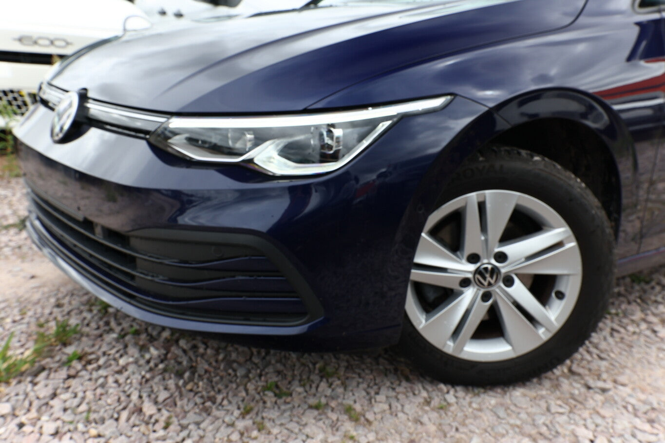 Volkswagen Golf VIII 1.5 eTSI 130 DSG Life Nav LED+ ACC eHk 134758497 4