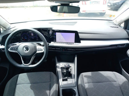 Volkswagen Golf VIII 1.5 TSI 130 Life LED AppC SHZ ACC DigC 129028730 6