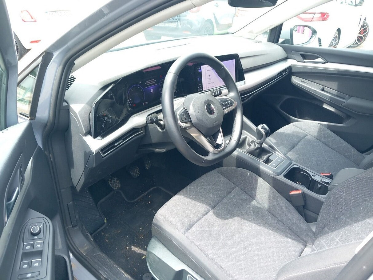Volkswagen Golf VIII 1.5 TSI 130 Life LED AppC SHZ ACC DigC 129028730 4
