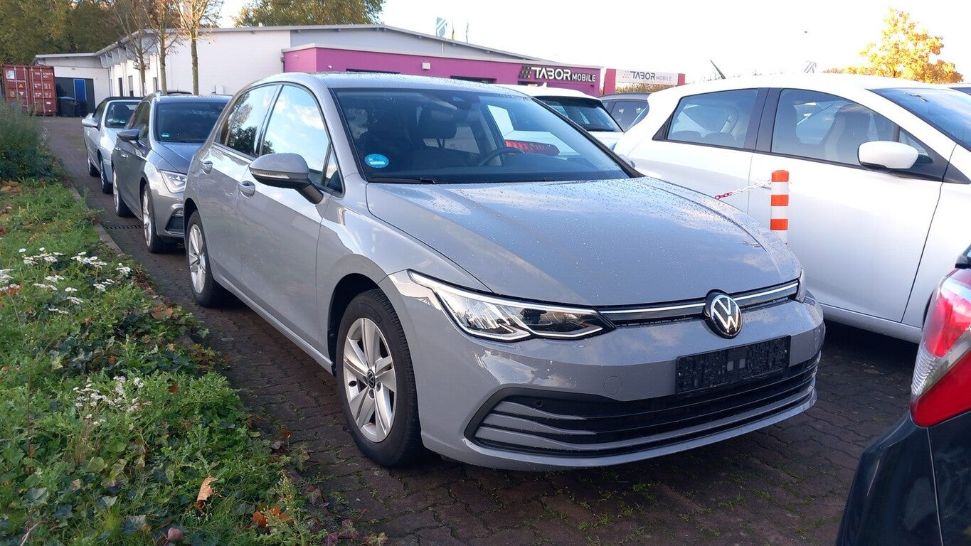 Volkswagen Golf VIII 1.5 TSI 130 Life Nav ACC SHZ PDC KeyL 141097857 1