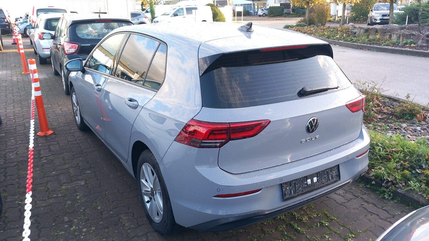 Volkswagen Golf VIII 1.5 TSI 130 Life Nav ACC SHZ PDC KeyL 141097857 3