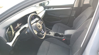 Volkswagen Golf VIII 1.5 TSI 130 Life Nav ACC SHZ PDC KeyL 141097857 5