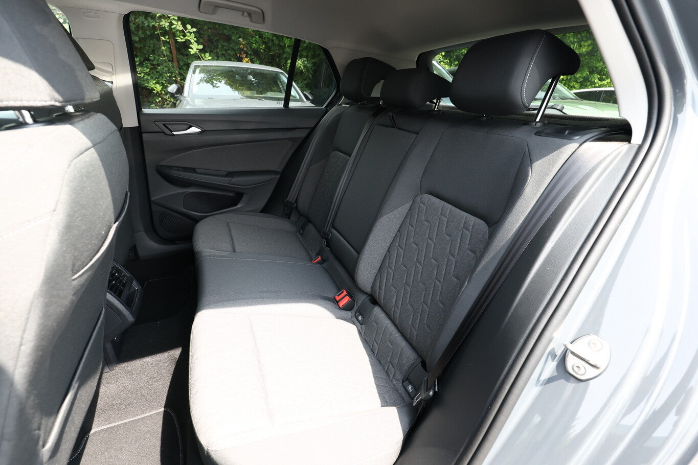Volkswagen Golf DSG Keyl ParkAss Ready2D 17Z Kam PrivG ACC 151988035 9