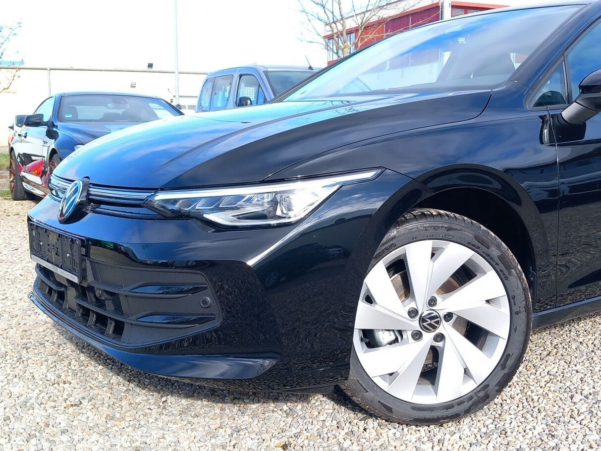 Volkswagen Golf 8 2.0 TDI 150 DSG LED+ Ready2D 3ZClim SHZ 116872869 1