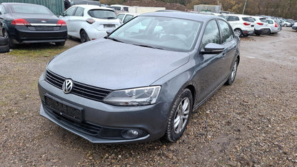 Volkswagen Jetta 1.2 TSI CL AHK PDC LM SHZ Climatr GRA 151090569 0