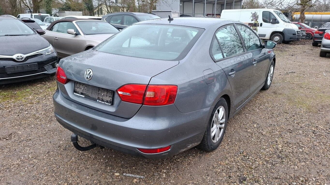 Volkswagen Jetta 1.2 TSI CL AHK PDC LM SHZ Climatr GRA 151090569 2