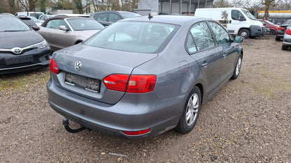 Volkswagen Jetta 1.2 TSI CL AHK PDC LM SHZ Climatr GRA 151090569 2