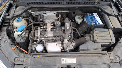 Volkswagen Jetta 1.2 TSI CL AHK PDC LM SHZ Climatr GRA 151090569 10