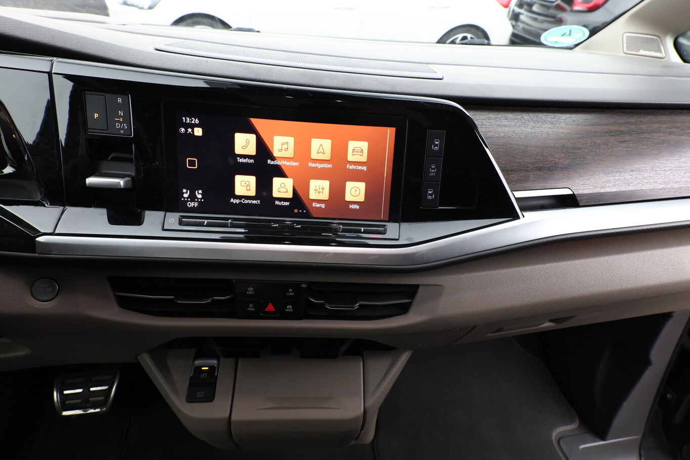 Volkswagen T7 Multivan 1.4 eHybrid 218 DSG Style Matrix DCC 108531256 8