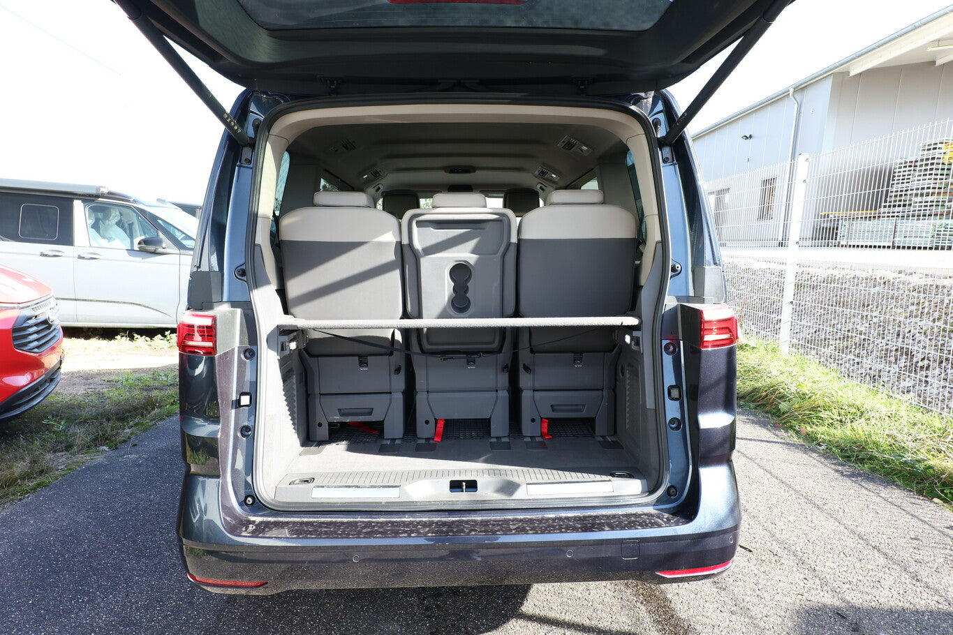 Volkswagen T7 Multivan 2.0 TDI 150 DSG Style Nav eHk ACC 138834372 9