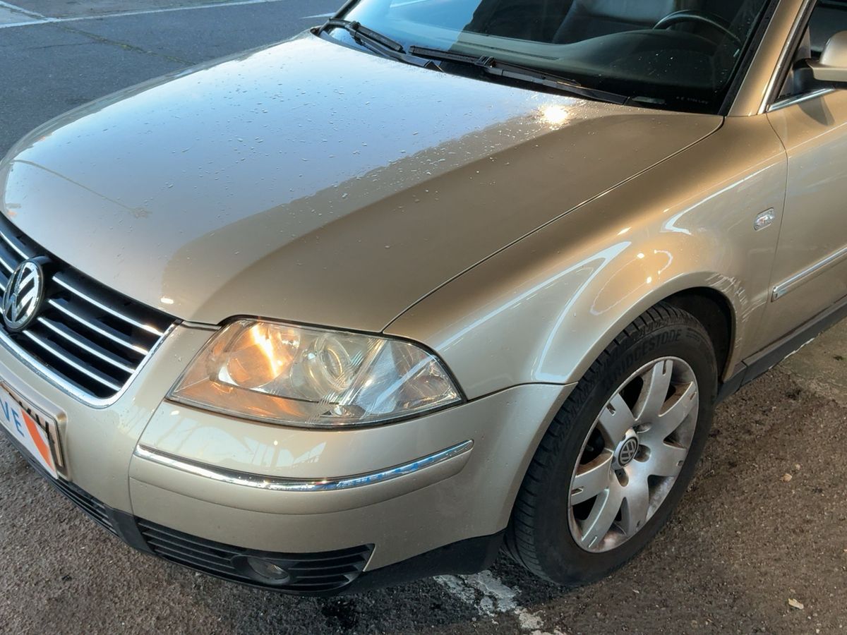 Lateral delantero izquierdo