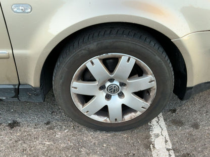 Neumático delantero derecho