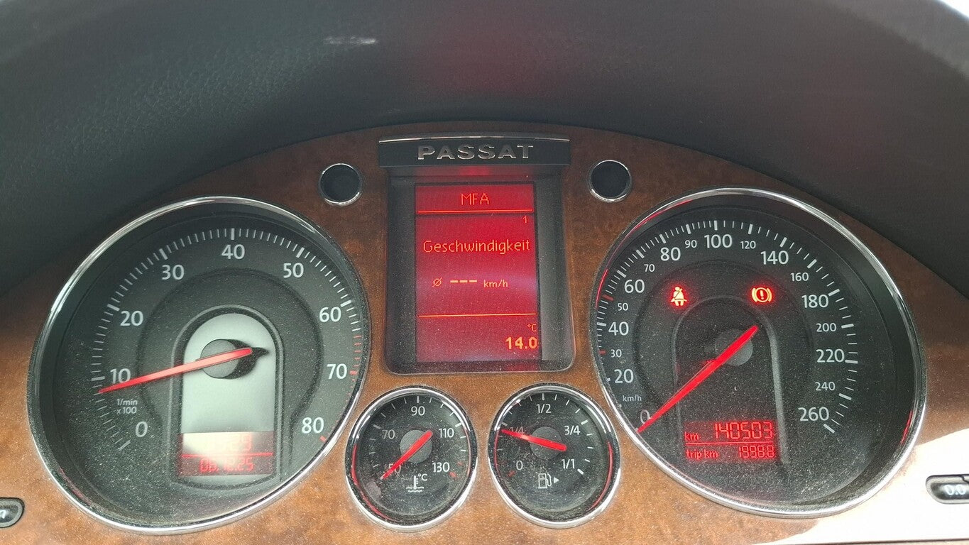 Volkswagen Passat Variant 1.6 FSI Comfortline AHK Navi PDC 145902233 5