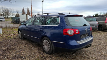 Volkswagen Passat Variant 1.6 FSI Comfortline AHK Navi PDC 145902233 3