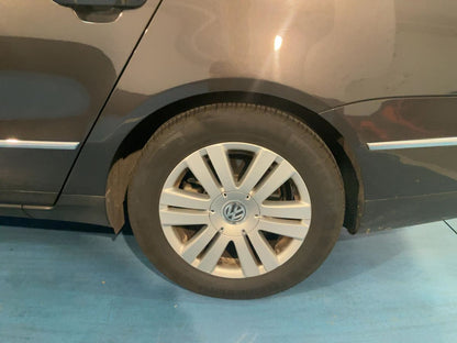 Neumático trasero izquierdo