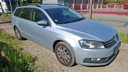 Volkswagen Passat Variant 1.8 TSI DSG Comfortline SHZ GRA 170920240 1