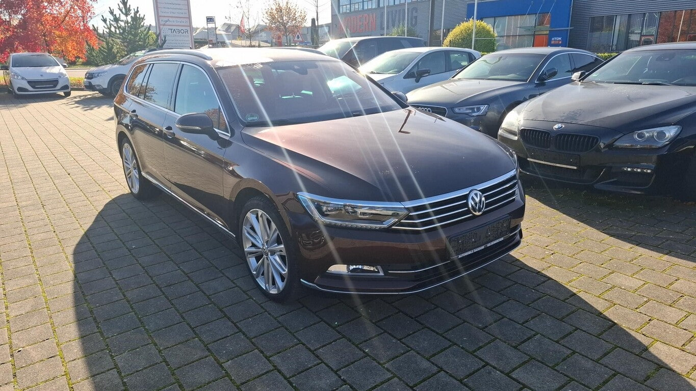 Volkswagen Passat Variant 1.8 TSI Highl Leder ACC LED Keyl 141772933 1