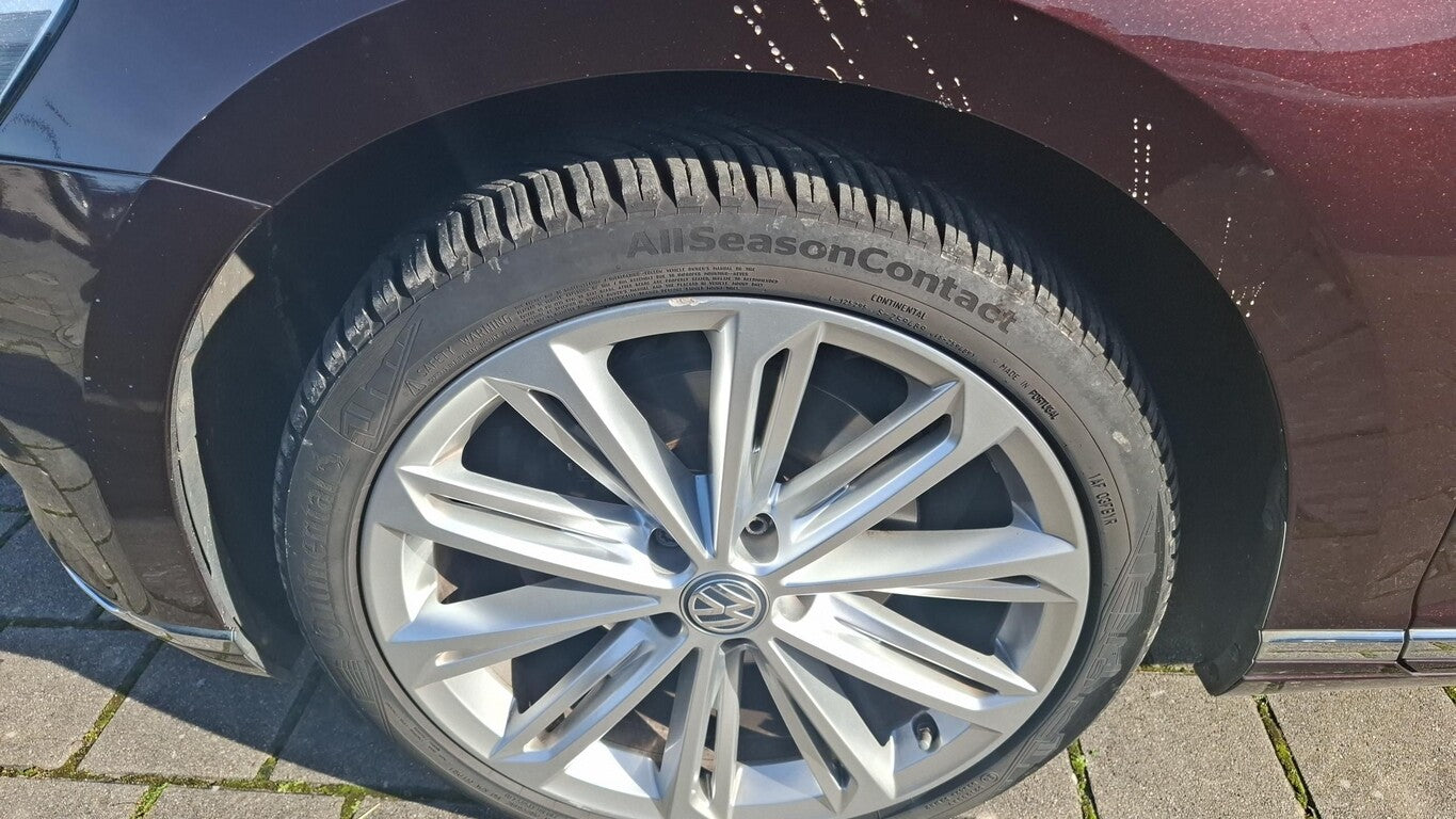 Volkswagen Passat Variant 1.8 TSI Highl Leder ACC LED Keyl 141772933 10