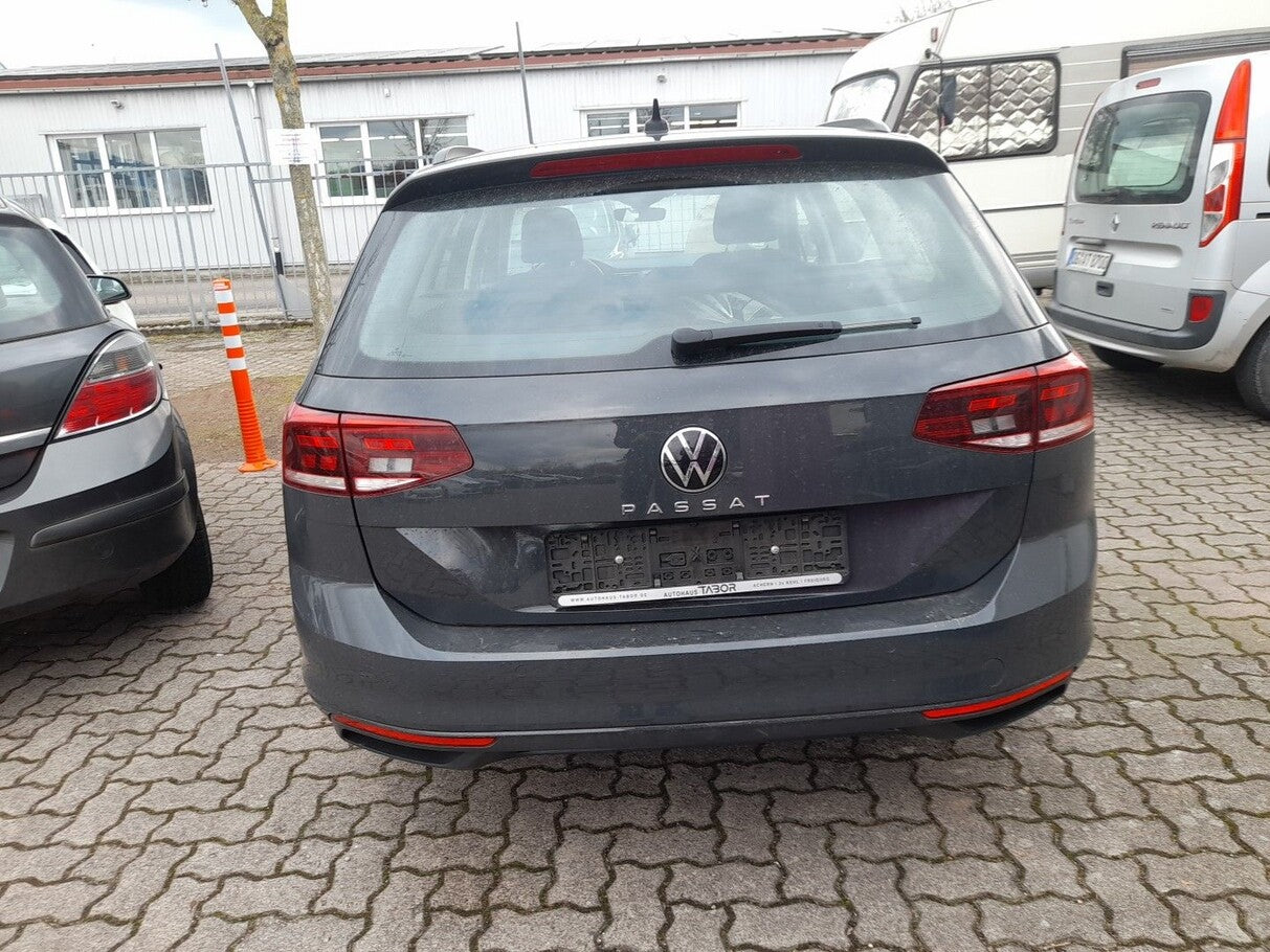Volkswagen Passat Variant 1.5 TSI 150 DSG Nav PDC SHZ Temp 120993795 3
