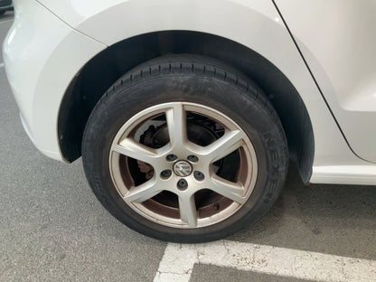 Neumático trasero derecho