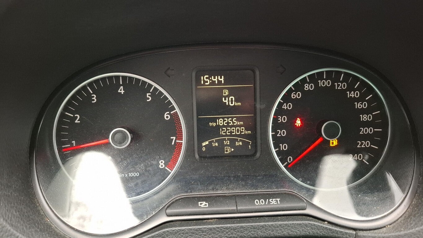 Volkswagen Polo 1.2 CL PDC GRA Climatic RCD 210 MP3 150980166 5