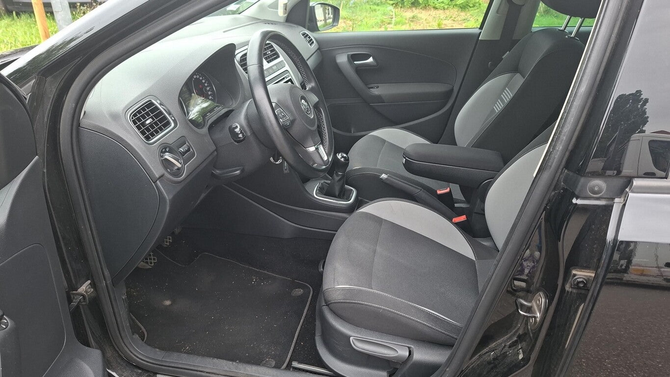 Volkswagen Polo 1.6 TDI Life Climatr PDC LM GRA el.FH 130197602 7
