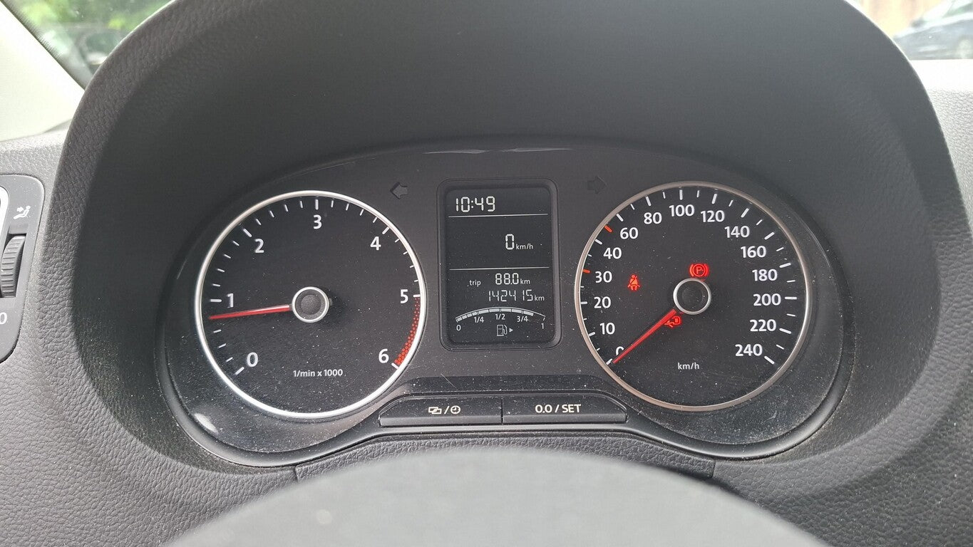 Volkswagen Polo 1.6 TDI Life Climatr PDC LM GRA el.FH 130197602 4