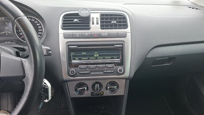 Volkswagen Polo 1.6 TDI Life Climatr PDC LM GRA el.FH 130197602 5