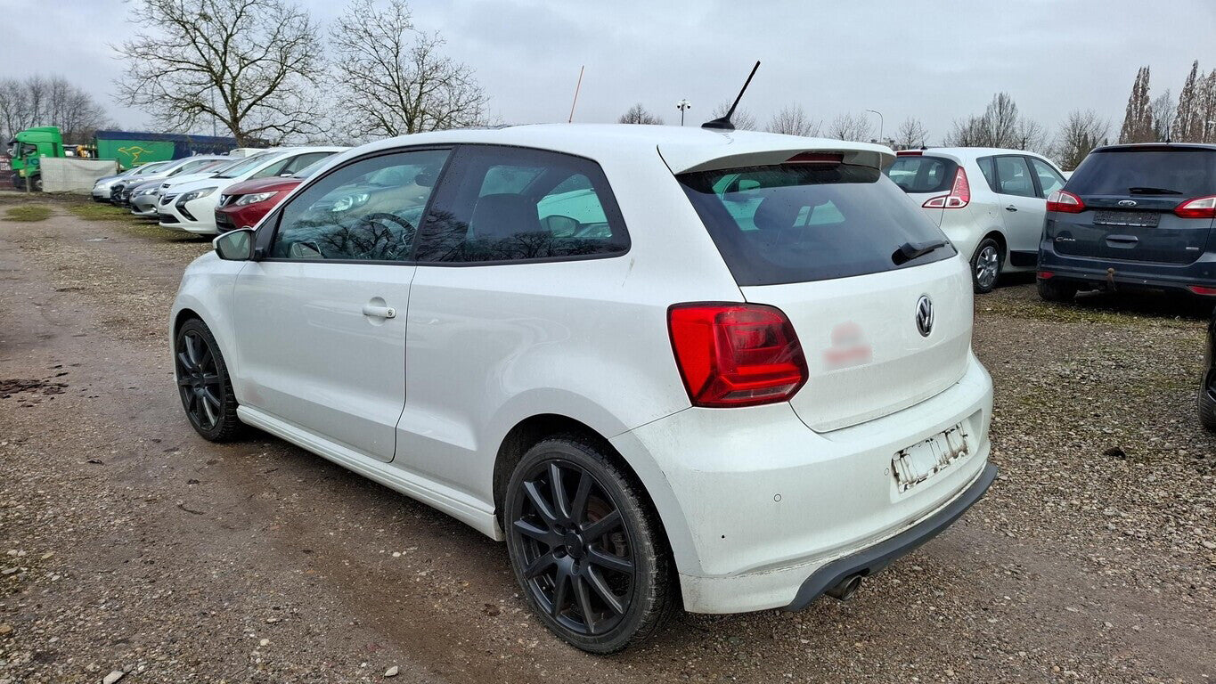 Volkswagen Polo 1.2 TSI DSG Highline Pano LED R-Line Nav 156613262 3