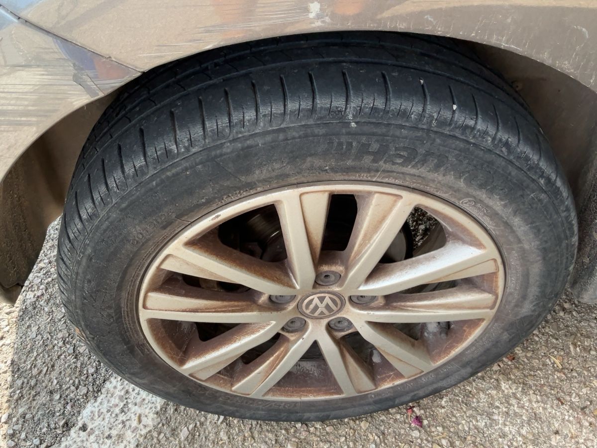 Rear right tire