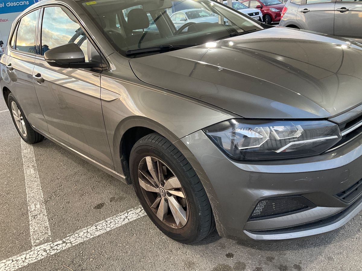 Lateral delantero derecho